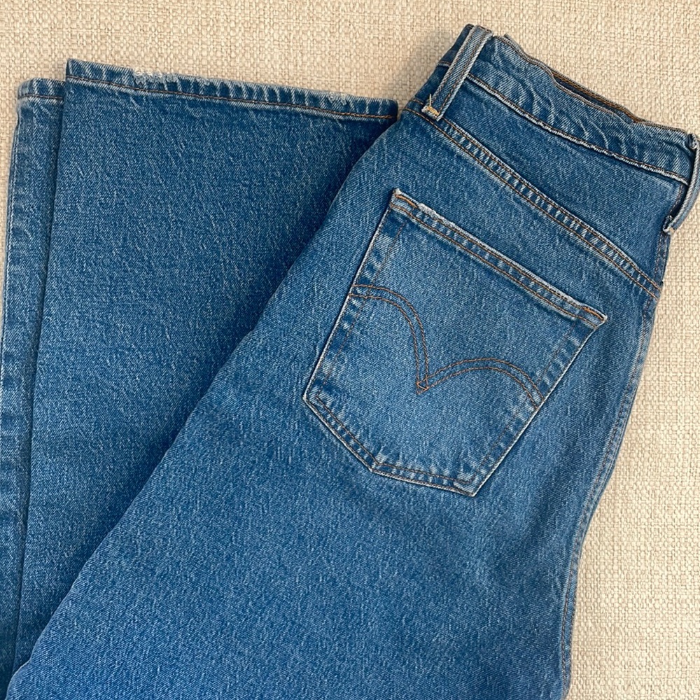 Levi’s Ribcage Straight Ankle Jeans